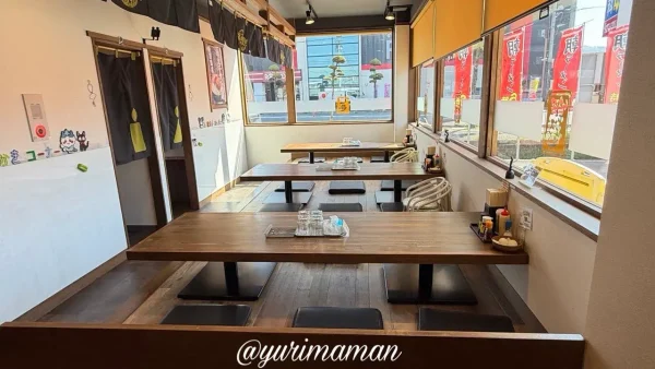 鯉から竜松山店の座敷席