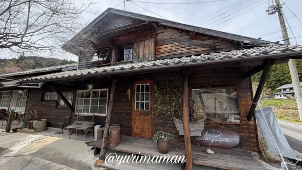 久万高原町 わたぐもカフェの外観（古民家）