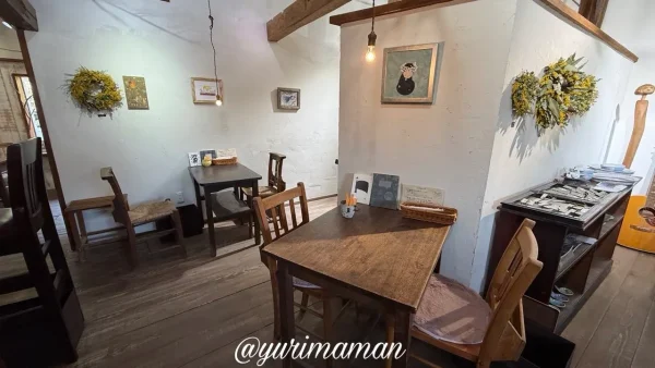 わたぐもカフェの店内（久万高原町の古民家カフェ）