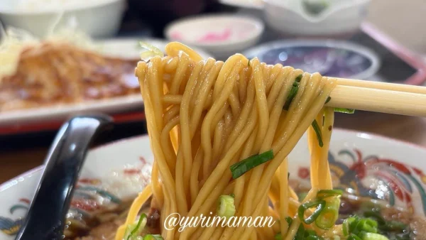 楓家 尾道ラーメン 醤油ベースでコクのある一杯3