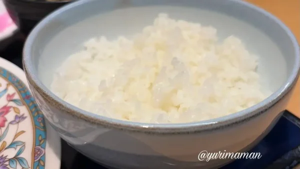 ミートキッチン凪 ハンバーグ エビフライ ランチ定食のご飯