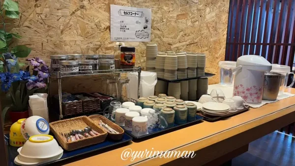 ミートキッチン凪 セルフコーナー コーヒーや紅茶あり 四国中央市