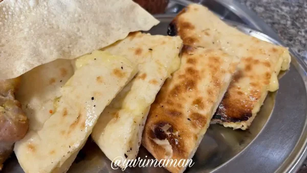 スパイシーキング チーズナン 新居浜ランチ