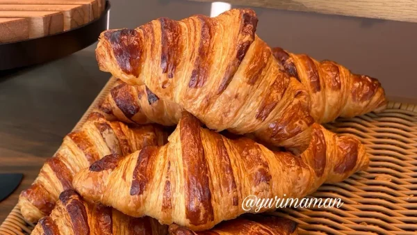 tsumugi クロワッサン 発酵バター 香るパン1 - ゆりママんブログ tsumugi クロワッサン 発酵バター 香るパン1