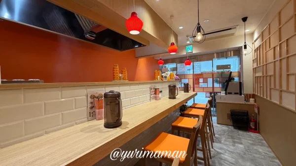 55CHINA大街道店のカウンター席 - ゆりママんブログ 55CHINA大街道店のカウンター席