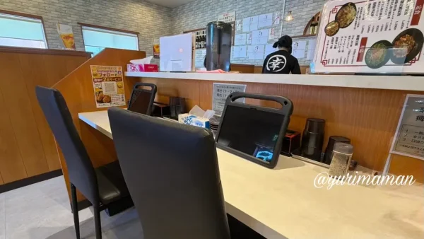 ホントのしあわせ新居浜店 カウンター席 タッチパネル注文