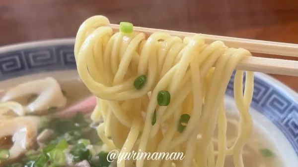 中華そば鯊の中華そばの麺