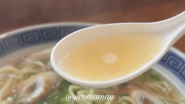 中華そば鯊のあっさりスープ