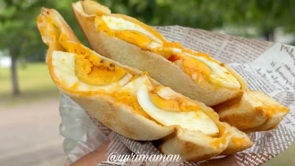 SANDAY＋のたまごホットサンドの断面