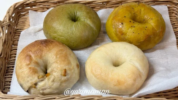 下灘住宅で販売されているOhisama Bagelの4種類のベーグル
