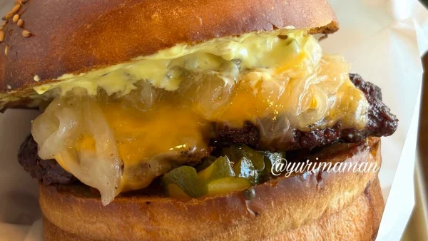 クラシックチーズバーガー TAN'S FOOD HOUSE 新居浜2
