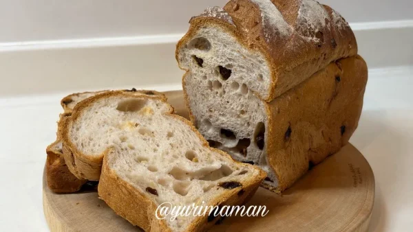 うぶすなのうぶすな食パン1