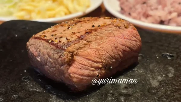 やっぱりステーキ レア焼き 厚切りステーキ1