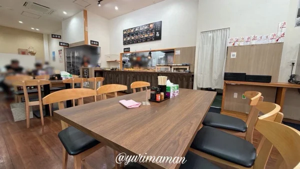 こがね製麺所西条紺屋町店の店内