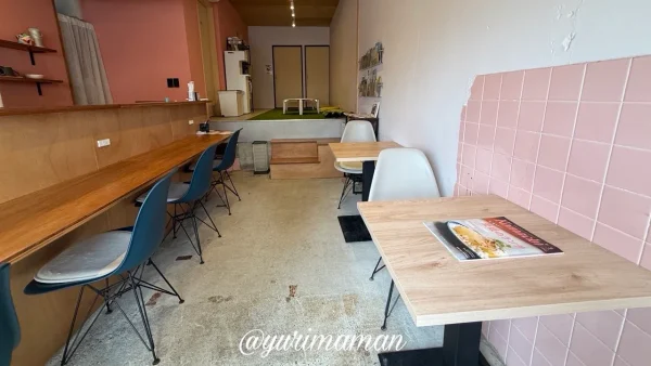 信長珈琲の店内の様子（三津ミーツ）
