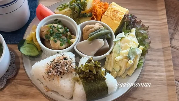 GreenHouse-19のおにぎりプレートランチ03
