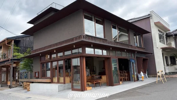 生口島の古民家カフェ「MINATOYA」外観 - ゆりママんブログ 生口島の古民家カフェ「MINATOYA」外観