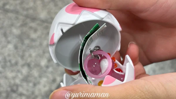 大阪で見つけたヨッシーのめじるしアクセサリー1
