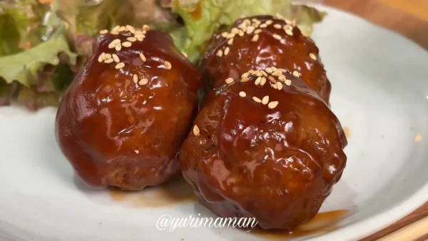 ふわふわ食感の肉団子がメインの日替わりランチ - ゆりママんブログ ふわふわ食感の肉団子がメインの日替わりランチ