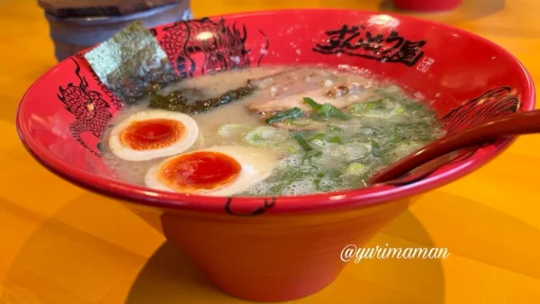 ラー麺ずんどう屋松山店の味玉らーめん01 - ゆりママんブログ ラー麺ずんどう屋松山店の味玉らーめん01