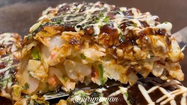 キャベツたっぷりのおこのみやDENDENミックスお好み焼き断面 - ゆりママんブログ キャベツたっぷりのおこのみやDENDENミックスお好み焼き断面