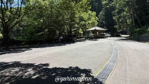 西予市・観音水そうめん流しの駐車場 - ゆりママんブログ 西予市・観音水そうめん流しの駐車場