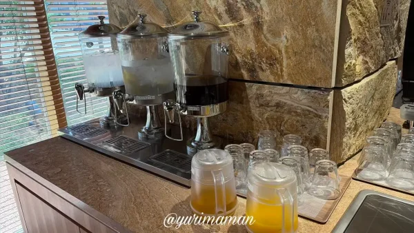 ランチビュッフェのソフトドリンクコーナー - ゆりママんブログ ランチビュッフェのソフトドリンクコーナー