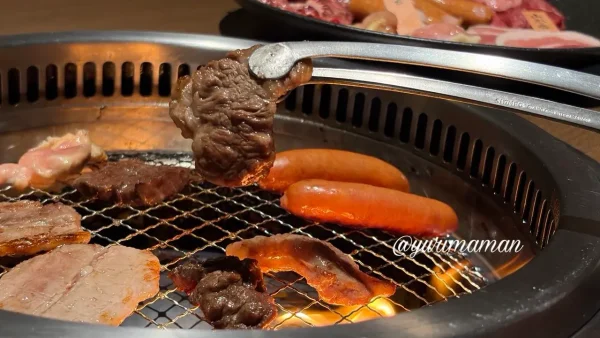 焼肉五苑で焼肉を楽しんでいる様子 - ゆりママんブログ 焼肉五苑で焼肉を楽しんでいる様子