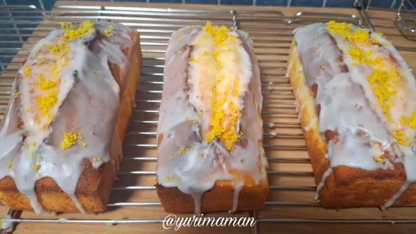 アイシングをかけた手作りレモンパウンドケーキ - ゆりママんブログ アイシングをかけた手作りレモンパウンドケーキ