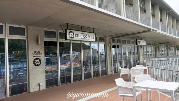 伯方島テラスにオープンしたISLE COFFEE HAKATAJIMAの外観01 - ゆりママんブログ 伯方島テラスにオープンしたISLE COFFEE HAKATAJIMAの外観01
