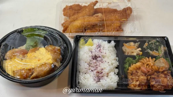 karariでテイクアウトしたお弁当と揚げ物