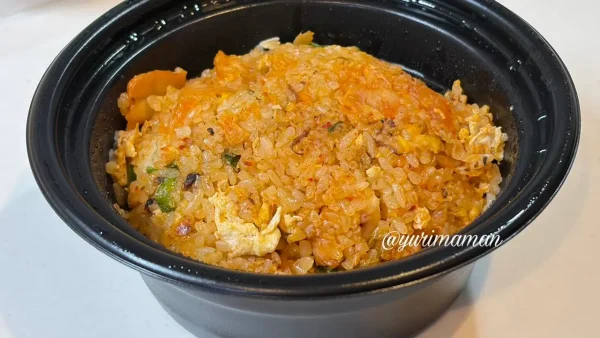 FC今治の試合で食べた「けんさんとこ。」のキムチ炒飯
