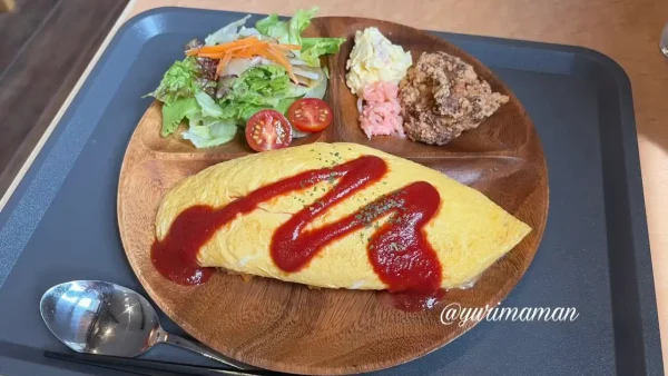 村一番食堂のオムライス880円 - ゆりママんブログ 村一番食堂のオムライス880円