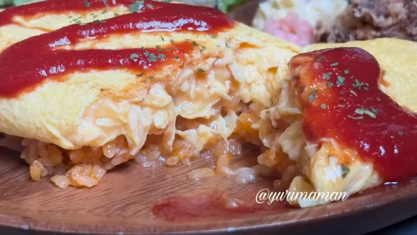 半熟たまごがとろっとした村一番食堂のオムライス - ゆりママんブログ 半熟たまごがとろっとした村一番食堂のオムライス