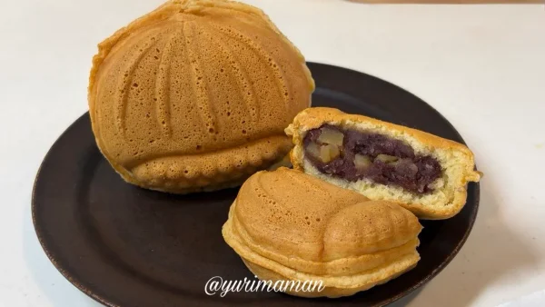 栗入りあんこが入った中山流大判焼きの断面01