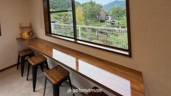 シャイニングフルーツパーラーから眺める山内果樹園の景色 - ゆりママんブログ シャイニングフルーツパーラーから眺める山内果樹園の景色