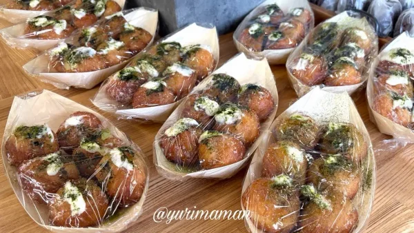 SAKIMI*sweetsに並ぶ大玉のたこ焼きドーナツ - ゆりママんブログ SAKIMI*sweetsに並ぶ大玉のたこ焼きドーナツ