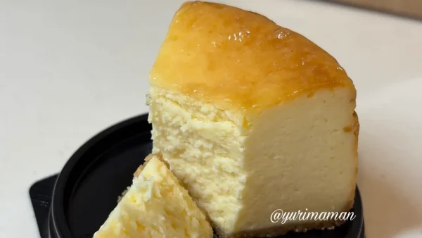 ヤギミルクチーズケーキのなめらかな断面 - ゆりママんブログ ヤギミルクチーズケーキのなめらかな断面