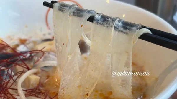 麻辣湯に入れたもちもち食感の太帯春雨 - ゆりママんブログ 麻辣湯に入れたもちもち食感の太帯春雨
