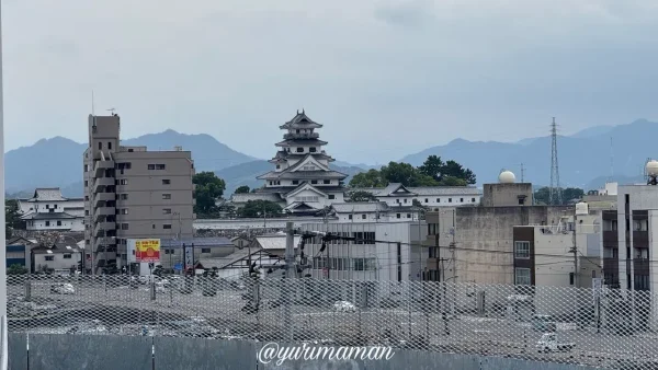 はーばりー4階展望デッキから見える今治城