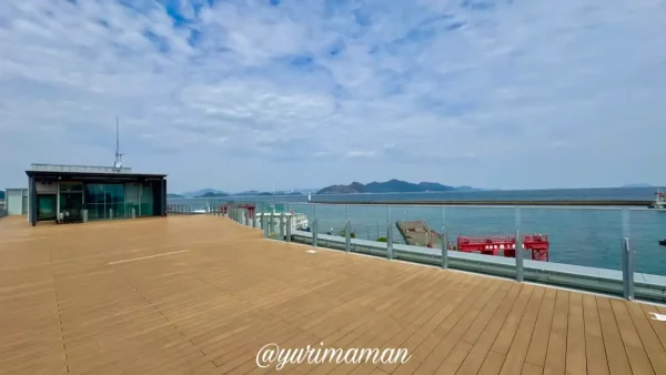 はーばりー4階展望デッキから眺める今治港と瀬戸内海