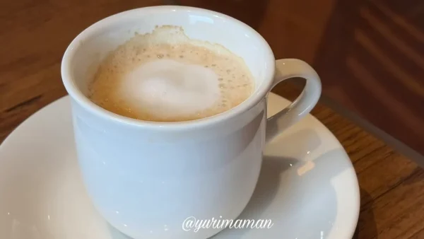 ジョリーパスタで一緒に楽しんだカフェラテ