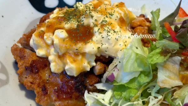 三日月とカフェのアジアン風チキン南蛮ランチ02