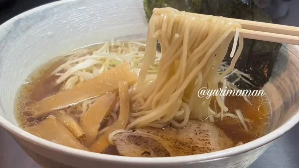 麺屋TORIKOの細めの麺