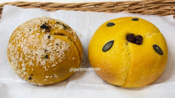 FUKURA BAGELのかぼちゃ大納言クリームチーズと黄金カレー