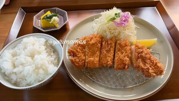 川島五郎 東温店のとんかつセット