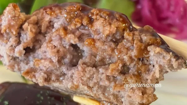 肉汁があふれるナオごはん。のハンバーグ