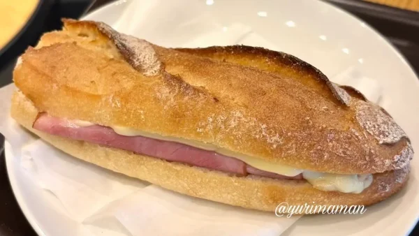 スターバックス ハム&ゴーダチーズ バゲットサンド